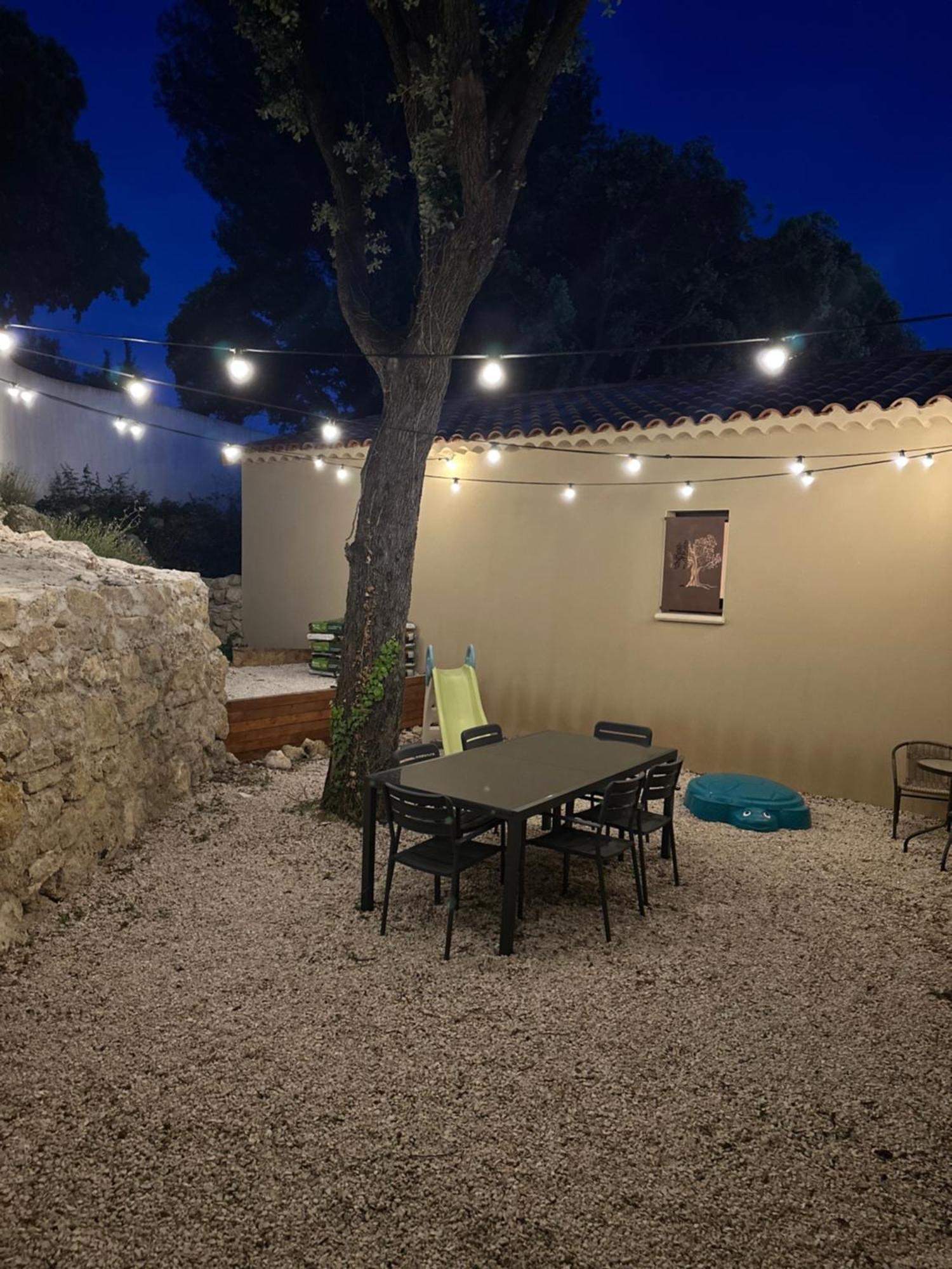 Maison T3 Dans Un Village Calme Saint-Mitre-les-Remparts Εξωτερικό φωτογραφία